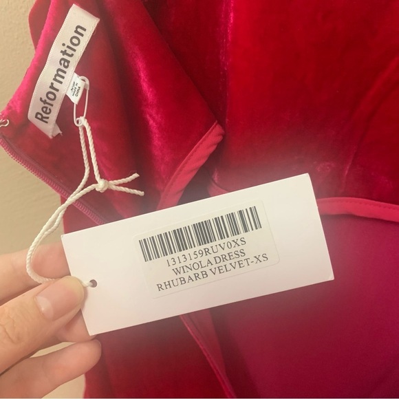 Reformation Winola Dress in Rhubarb Velvet Size XS NWT New - Picture 12 of 13